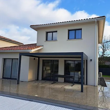 L'evasion, Neuve, 4 Chambres, 8pers, Piscine Chauffee