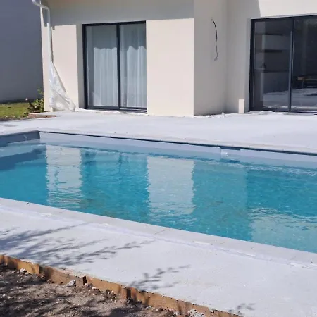 L'evasion, Neuve, 4 Chambres, 8pers, Piscine Chauffee