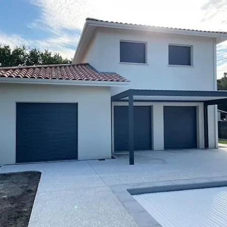 L'evasion, Neuve, 4 Chambres, 8pers, Piscine Chauffee *